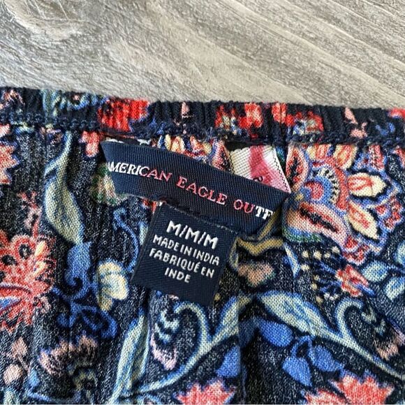 American Eagle Romper Blue Red Floral Medium Viscose Pockets Vacation - Picture 7 of 12